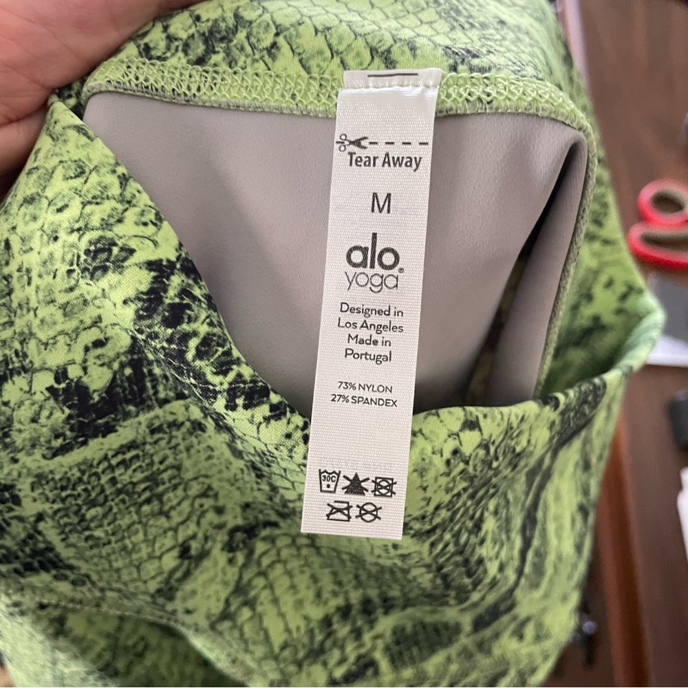 Alo Yoga High Waist Vapor Snake Print Leggings - Medium - Picture 2 of 6